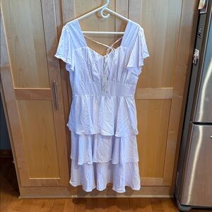 Belle Pogue White Ruffled Dress Size Large NWT